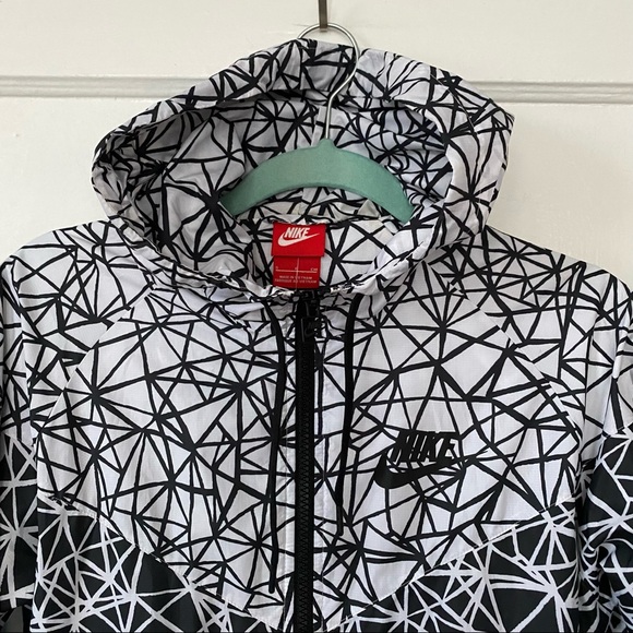 Nike geometric windrunner jacket - Picture 4 of 13